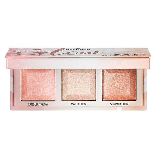 Essence Iluminador Chose Your Glow 18Gr.